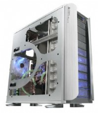 Thermaltake ARMOR  LCS (LIQUID COOLING SYSTEM) SILVER (VD4000SWA) ALUMINUM + WINDOW,Tool-free, no PSU,120mm Fan, USB2.0, Audio & speaker
